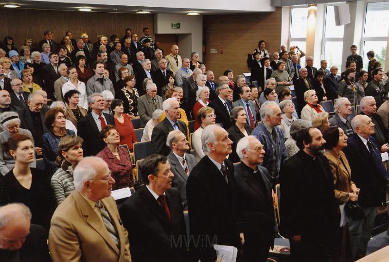 KKE 3297.jpg - Konferencja dla uczczenia ofiar zbrodni wołyńskiej dokonanej przez UPA w 1943 r., Olsztyn, 2008 r.